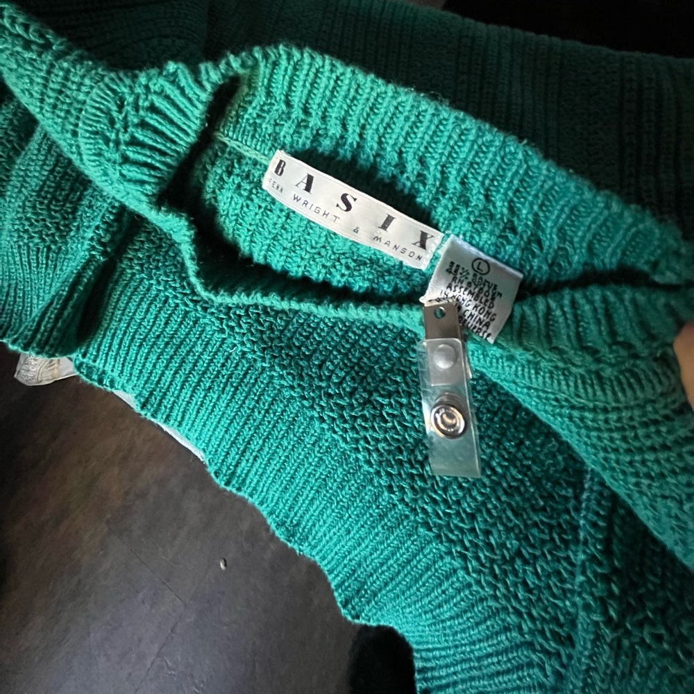 Basix sweater - Picture 5 of 6